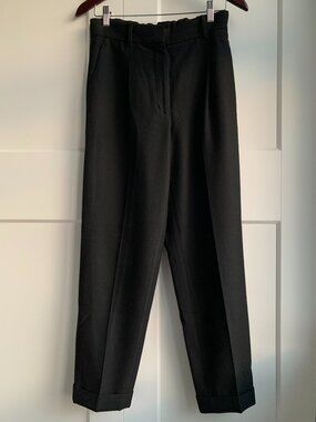 Wilfred Pants Women's size 8 in black with Elastic Waistband on the back
